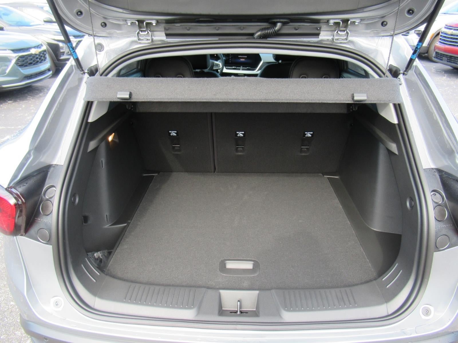 New 2026 Chevrolet Trax LT w/ Driver Confidence Package FWD image 30