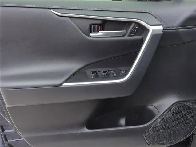 Used 2023 Toyota RAV4 Limited image 7