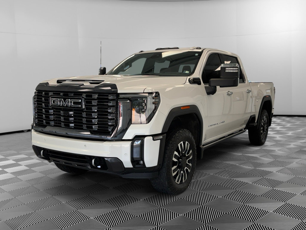 Used 2024 GMC Sierra 2500 Denali Ultimate AWD/4WD image 4