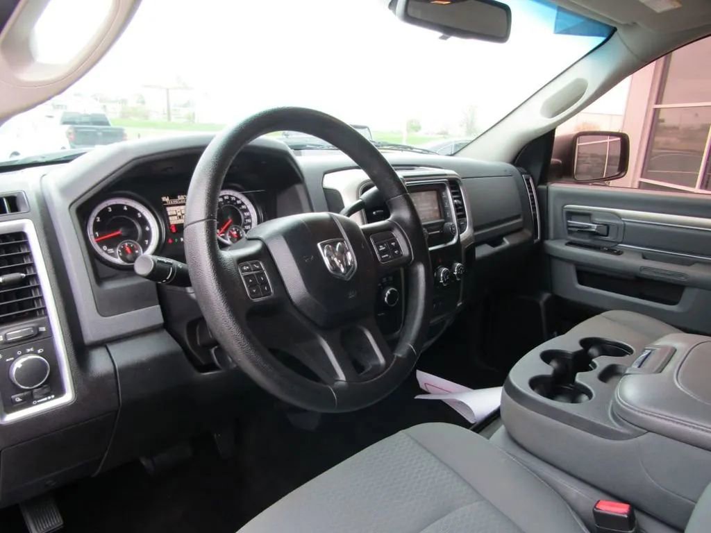 Used 2015 RAM 2500 SLT image 12