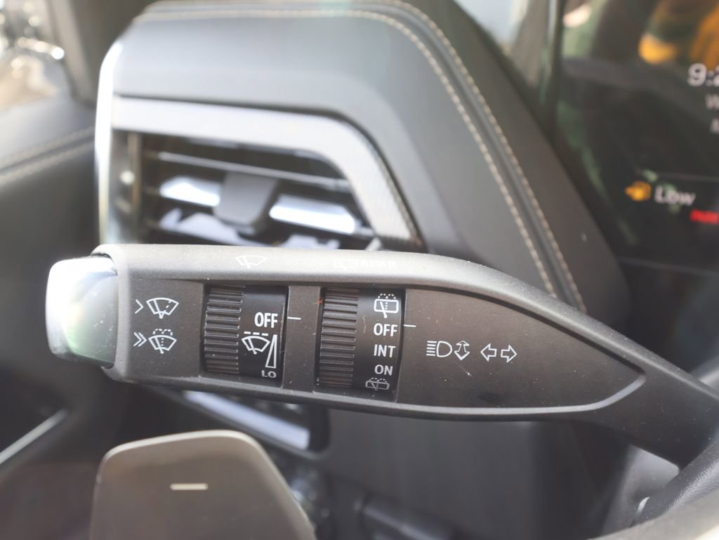 New 2026 GMC Yukon XL Elevation w/ LPO, Elevation Black Package image 17