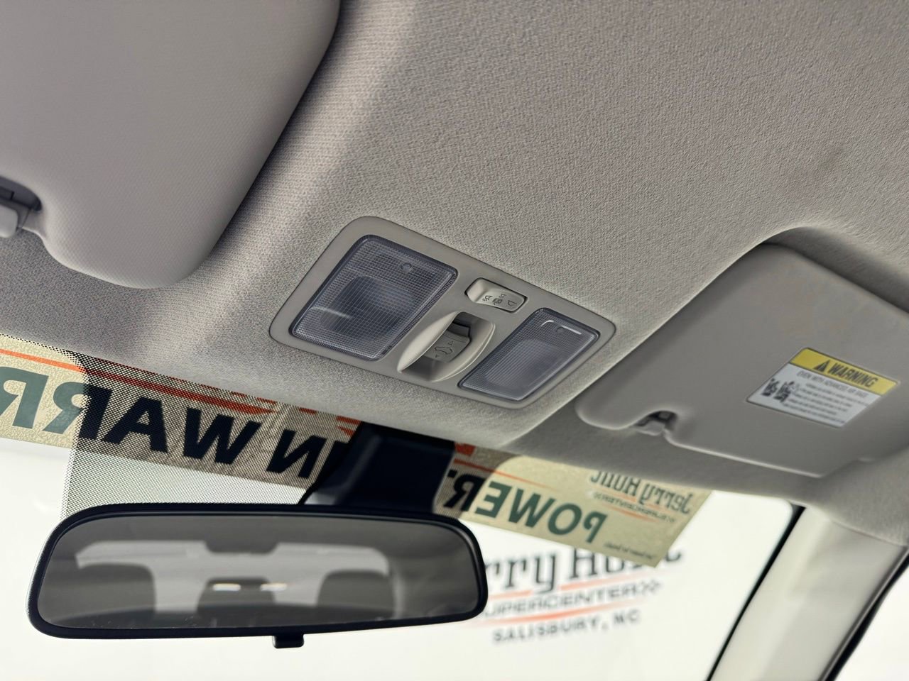 Used 2025 Hyundai Venue SEL image 23