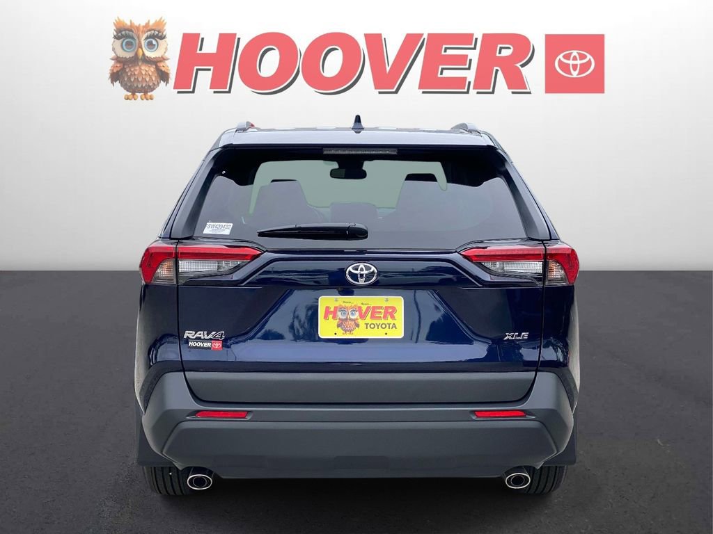 Used 2025 Toyota RAV4 XLE w/ Convenience Package FWD image 3