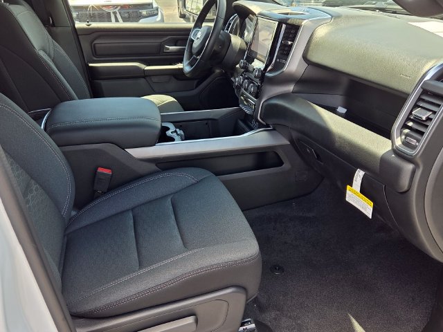 New 2026 RAM 1500 Express AWD/4WD image 13