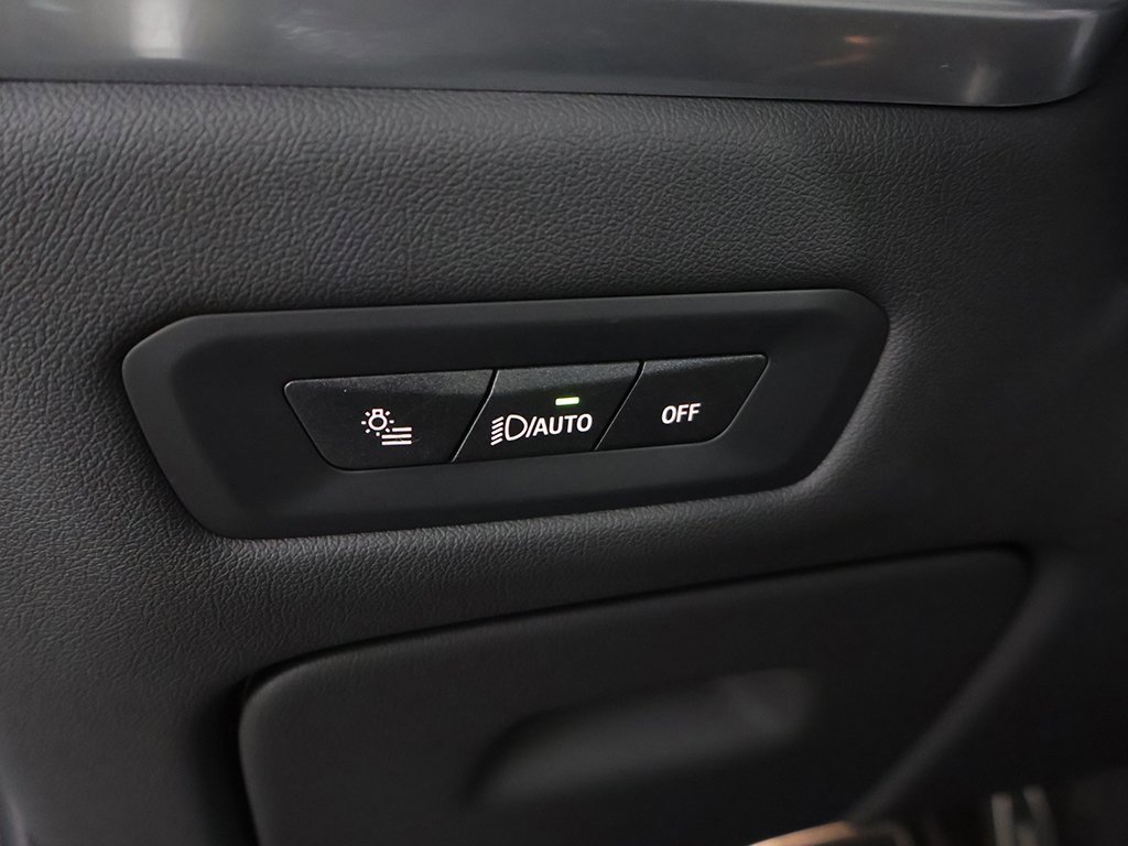 Used 2024 BMW X5 xDrive40i w/ M Sport Package image 41