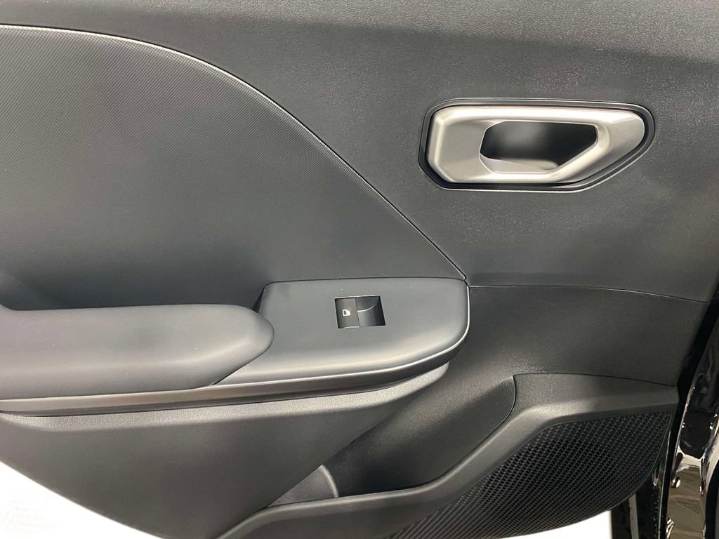 New 2026 Kia K4 FWD image 16