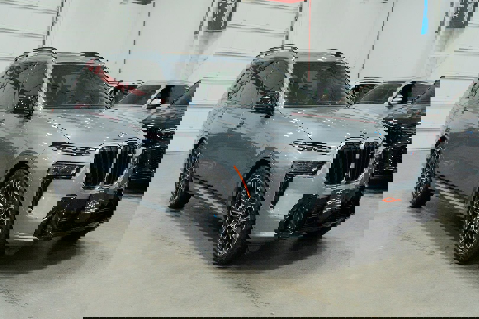 Used 2023 BMW X7 M60i image 11