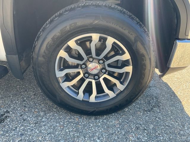 Used 2019 GMC Sierra 1500 SLT w/ SLT Premium Package AWD/4WD image 10