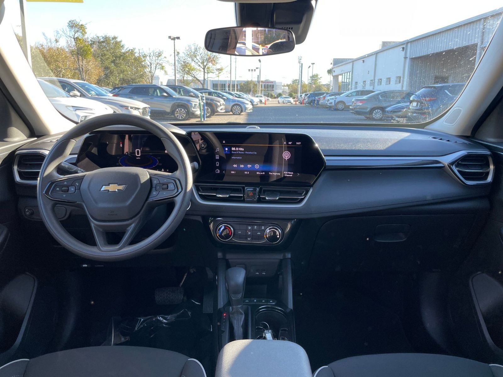 Used 2025 Chevrolet TrailBlazer LT image 31