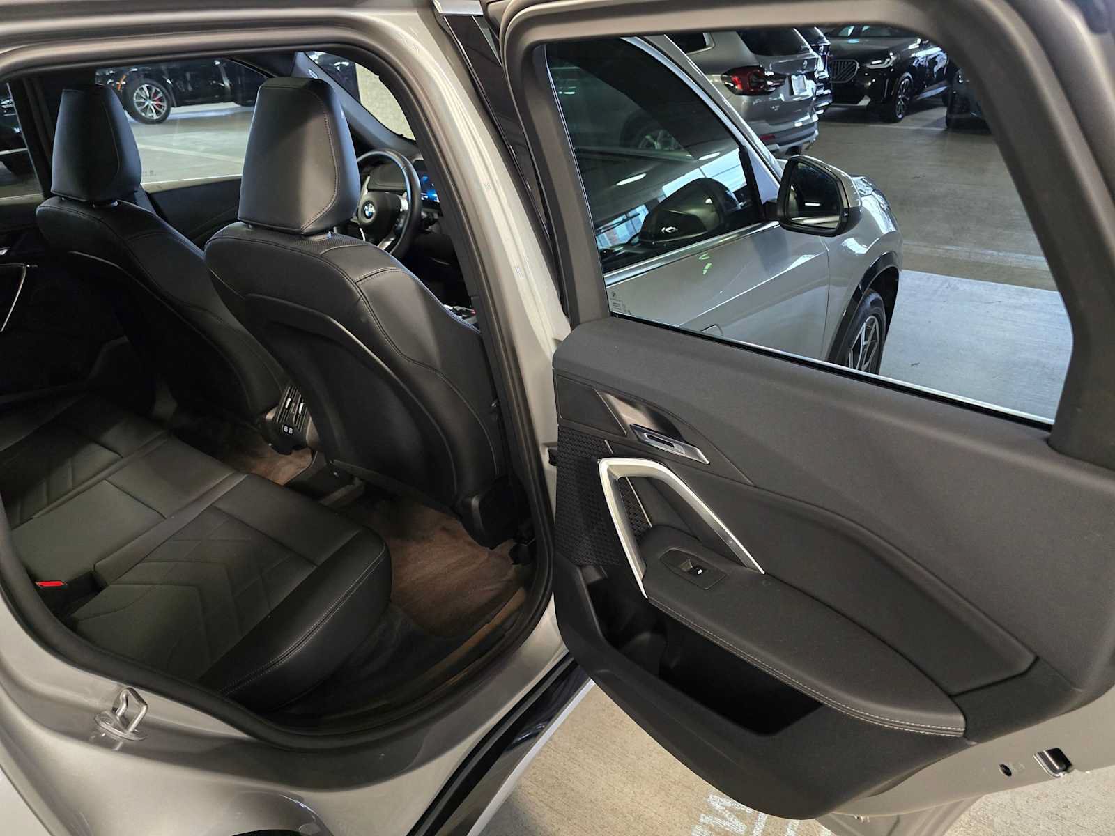 Used 2025 BMW X1 xDrive28i w/ Convenience Package AWD/4WD image 27