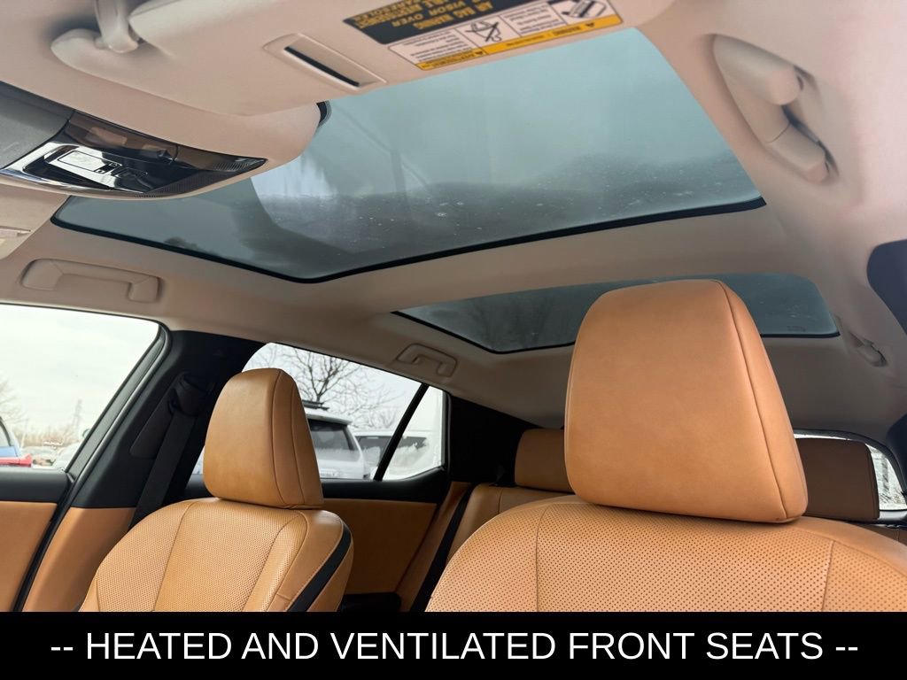 Used 2023 Lexus RZ 450e Premium w/ Technology Package image 7