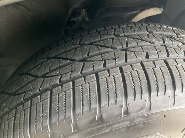 Used 2024 Chevrolet Suburban Premier image 28