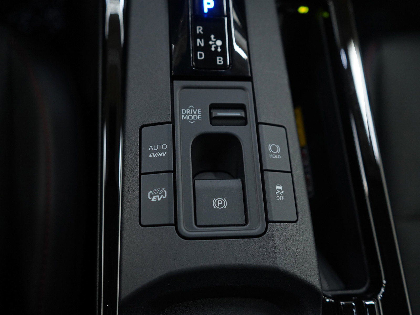 Used 2026 Toyota Prius Plug-In Hybrid image 26