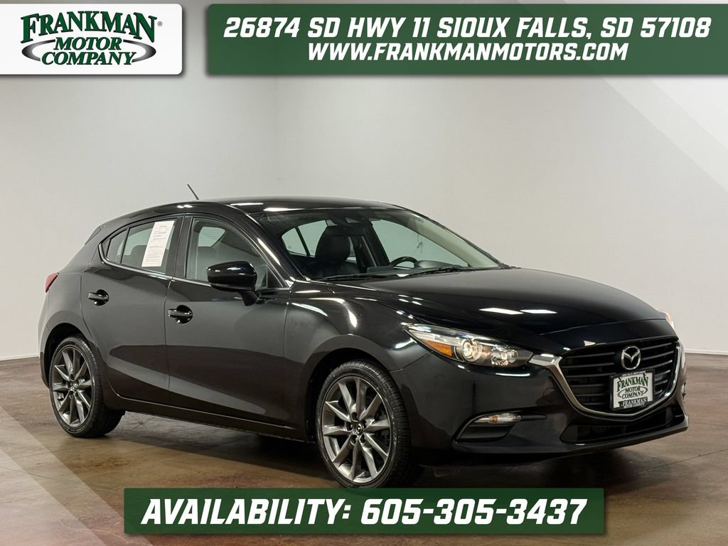 Used 2018 MAZDA MAZDA3 Touring FWD image 1