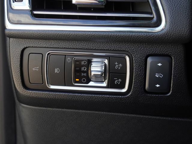 Used 2023 Lincoln Navigator Reserve AWD/4WD image 23