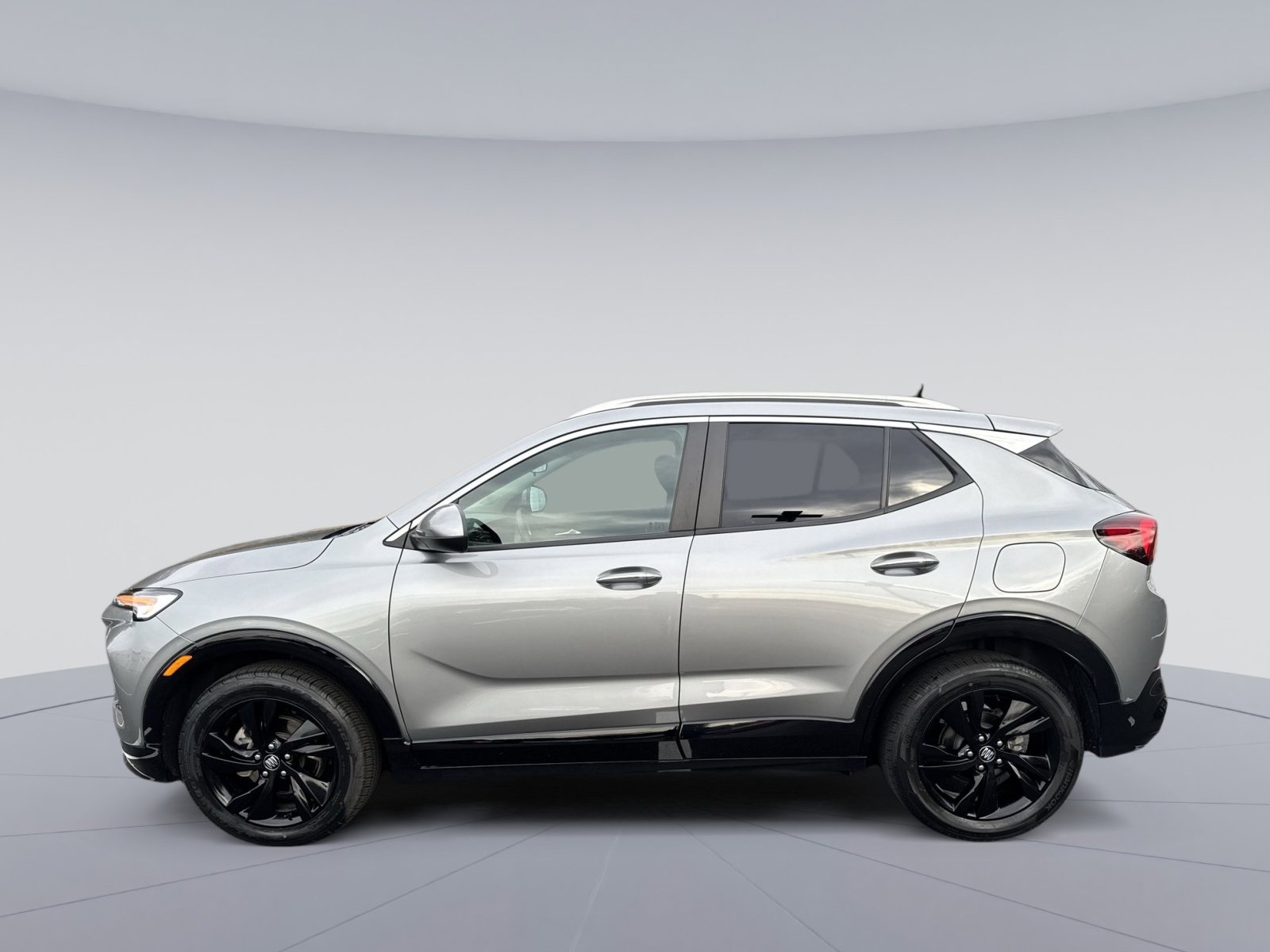 Used 2024 Buick Encore GX Sport Touring image 8