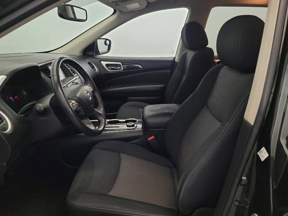 Used 2018 Nissan Pathfinder SV AWD/4WD image 17