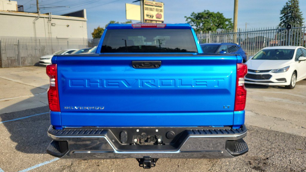 Used 2025 Chevrolet Silverado 1500 LT AWD/4WD image 10