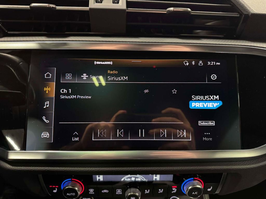 Used 2024 Audi Q3 2.0T Premium Plus w/ Premium Plus Package image 27