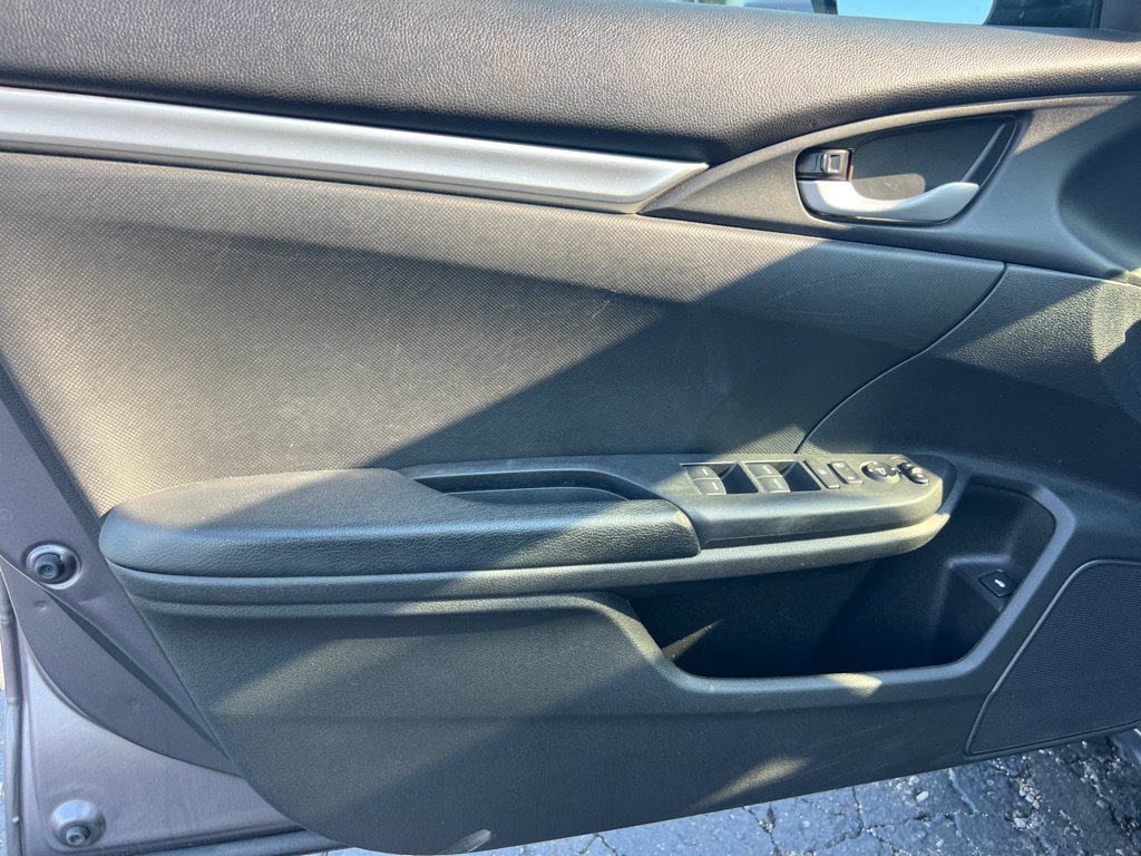 Used 2021 Honda Civic Sport image 10