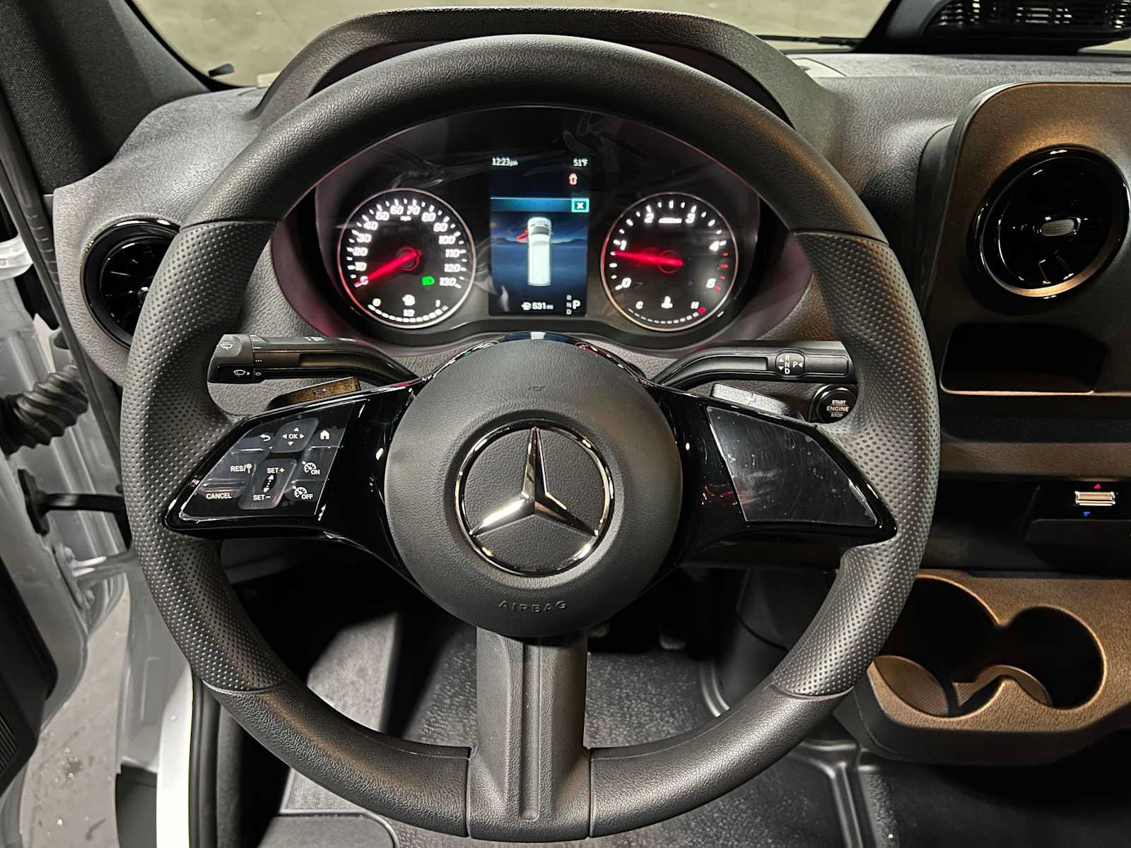 Used 2025 Mercedes-Benz Sprinter 2500 image 25