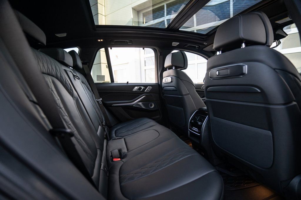 New 2026 BMW X5 M60i image 37