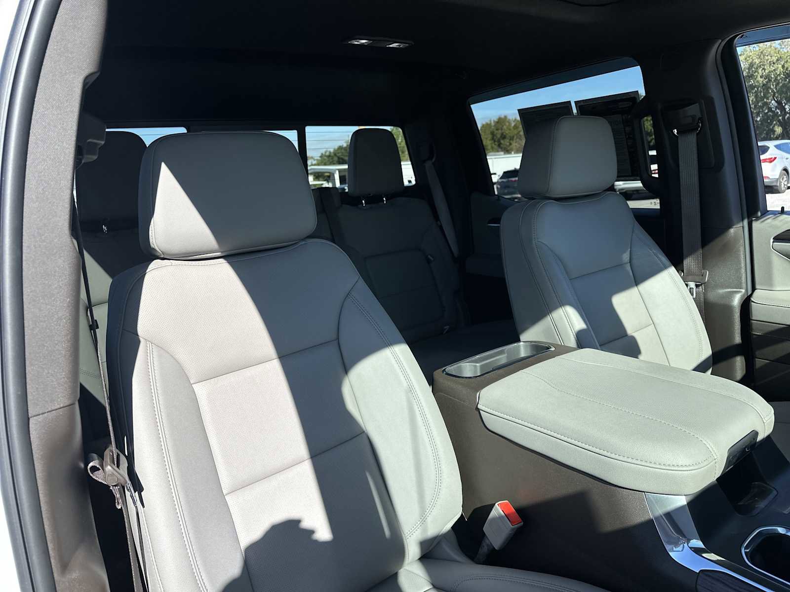 Used 2024 GMC Sierra 1500 SLT w/ SLT Premium Plus Package image 37