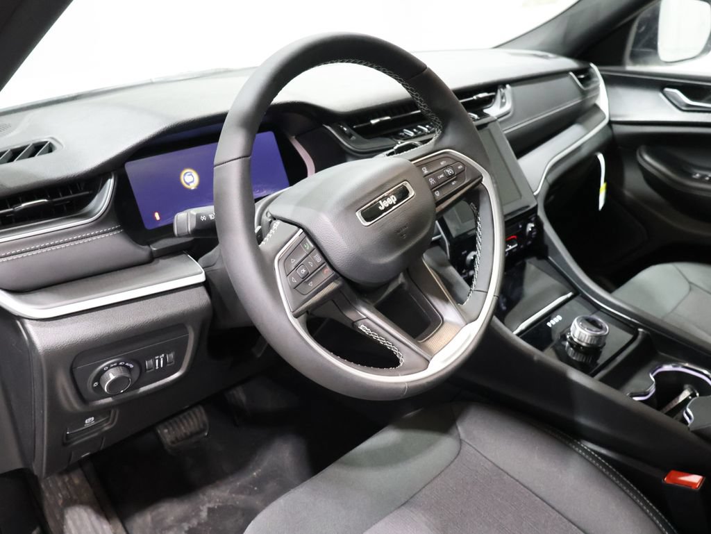 New 2026 Jeep Grand Cherokee Laredo X AWD/4WD image 19
