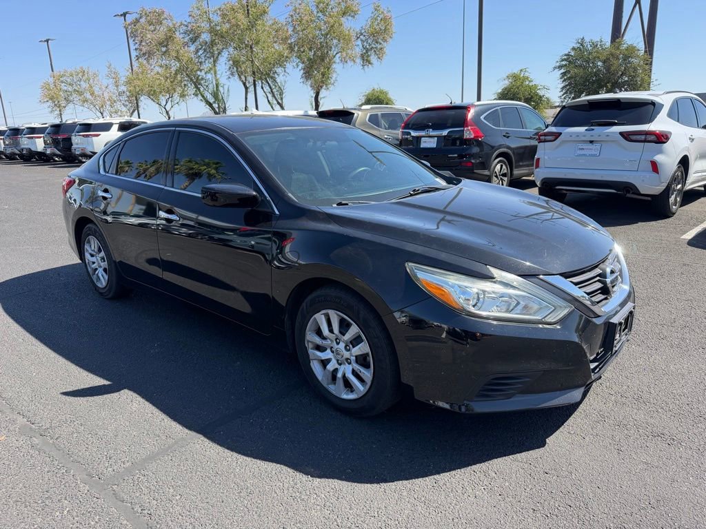 Used 2016 Nissan Altima 2.5 S w/ Power Driver Seat Package FWD image 3