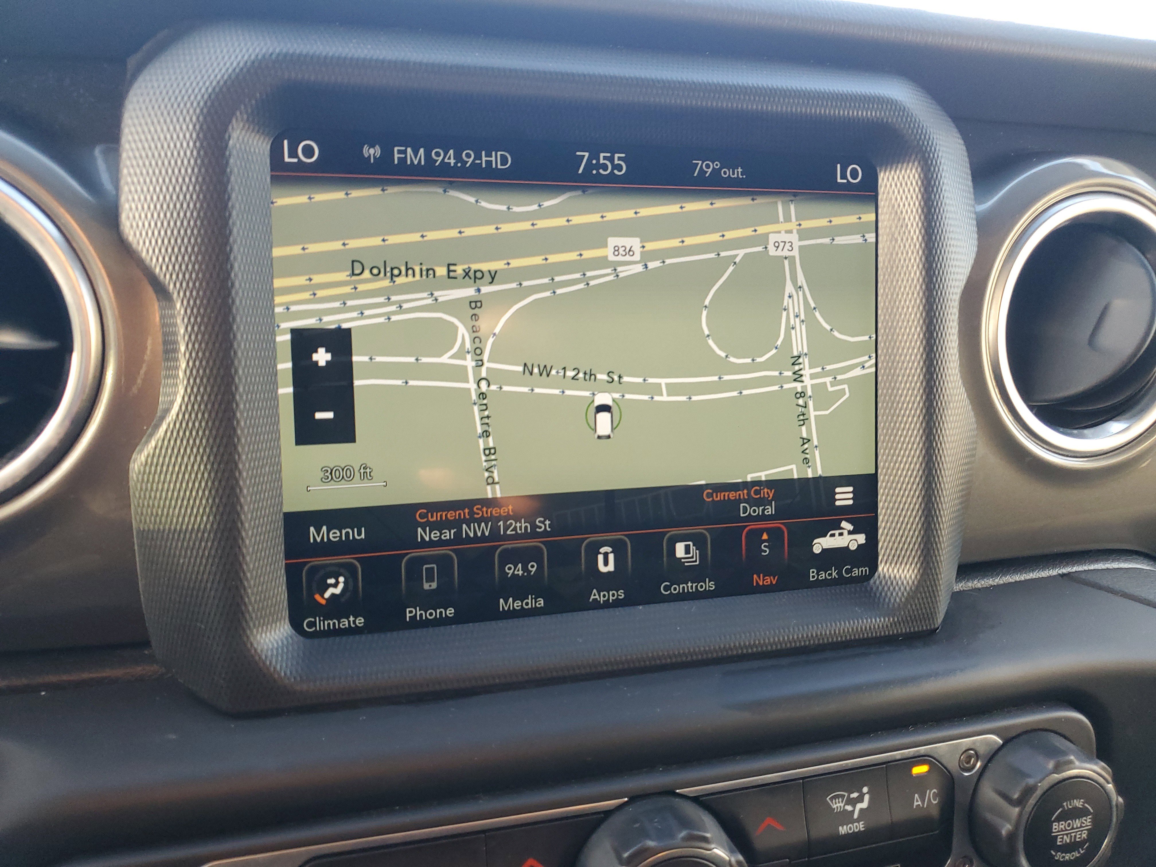 Used 2023 Jeep Gladiator Overland image 11
