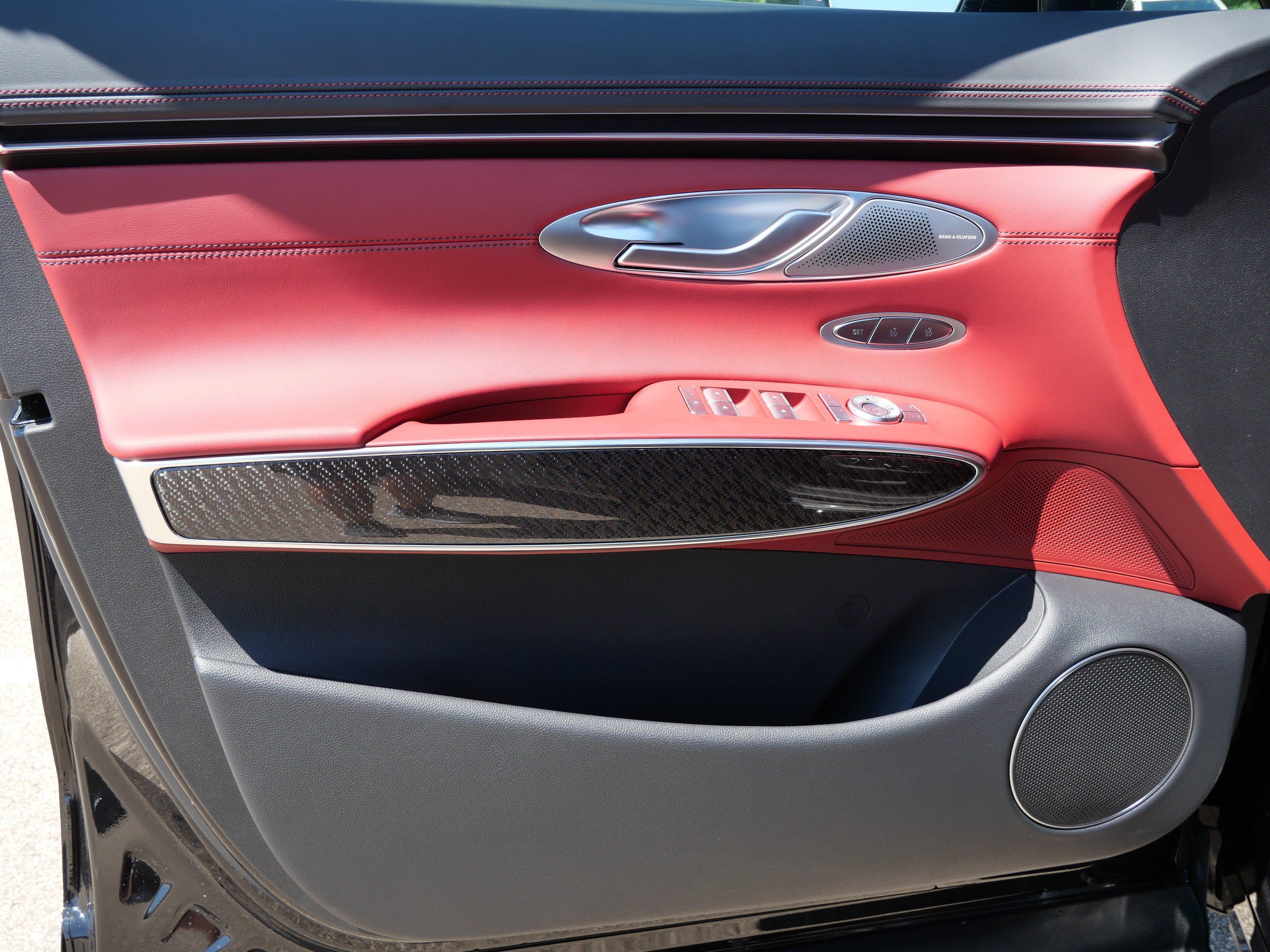 New 2026 Genesis GV70 2.5T Select AWD/4WD image 4