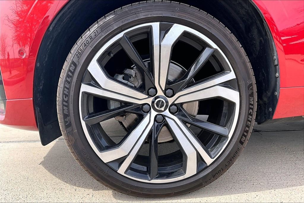 Used 2024 Volvo XC60 B5 Ultimate image 11