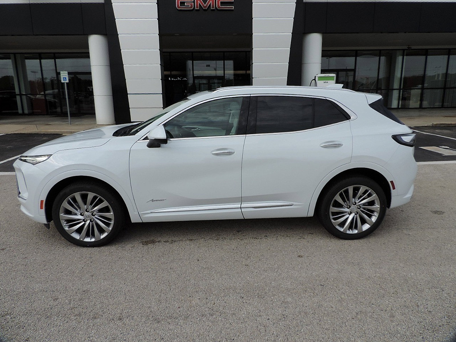 New 2026 Buick Envision Avenir AWD/4WD image 12