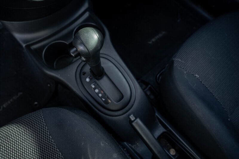Used 2012 Nissan Versa SV w/ Convenience Pkg FWD image 15