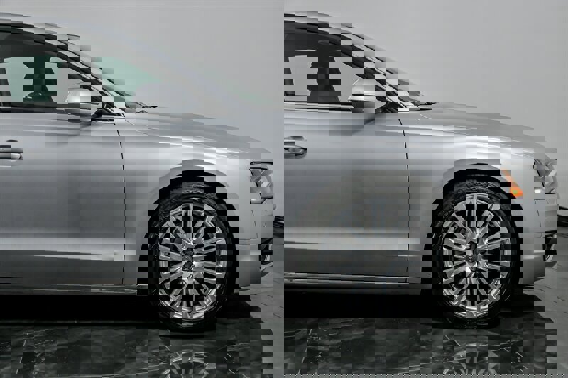 Used 2014 Audi A8 3.0T w/ Premium Package image 12