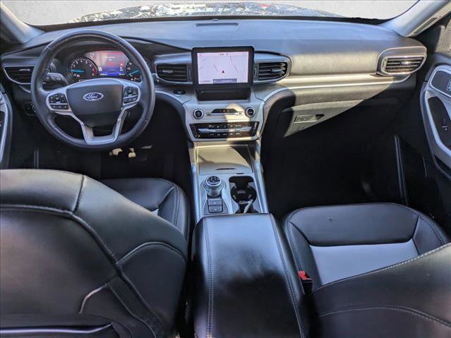 Used 2023 Ford Explorer XLT w/ Equipment Group 202A AWD/4WD image 19