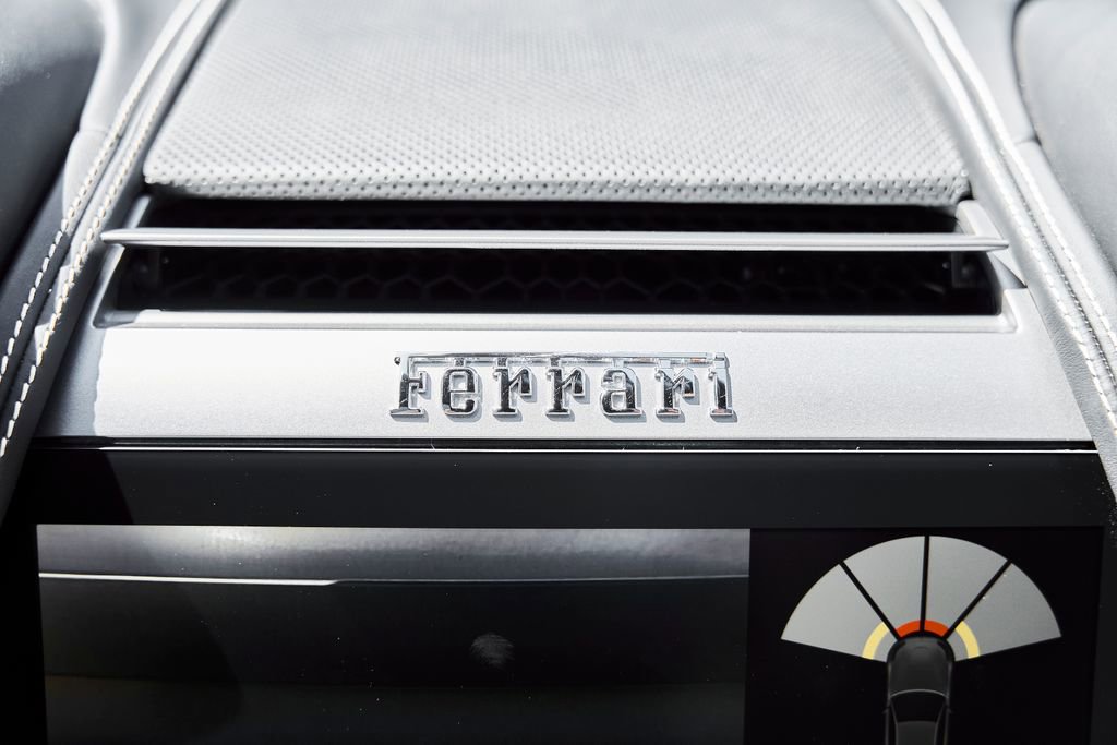 Used 2018 Ferrari GTC4Lusso image 78