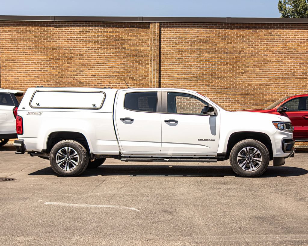 Used 2022 Chevrolet Colorado Z71 AWD/4WD image 9