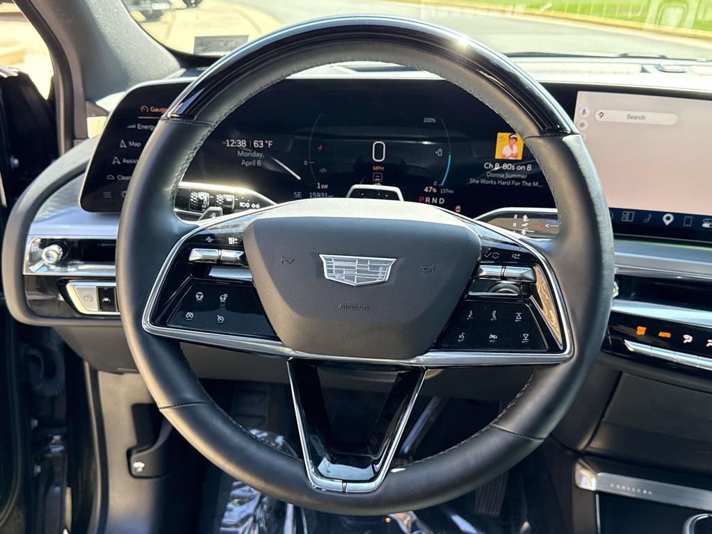 Used 2024 Cadillac Lyriq Luxury w/ LPO, Floor Liner Package image 32