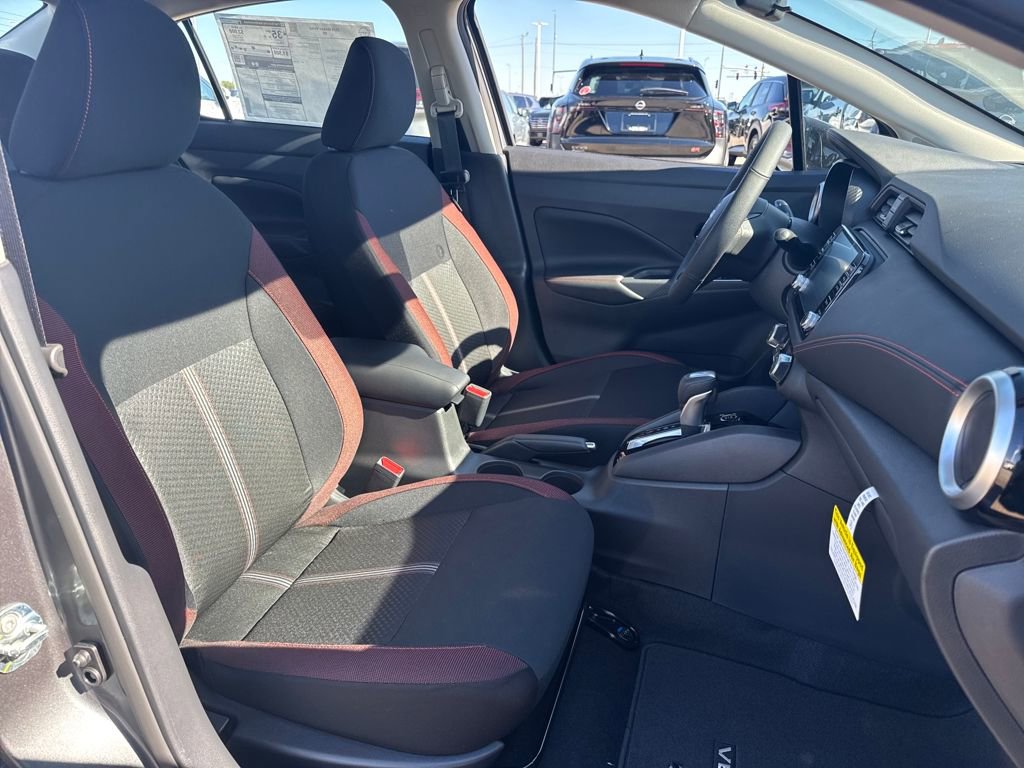 New 2025 Nissan Versa SR w/ Trunk Package image 11