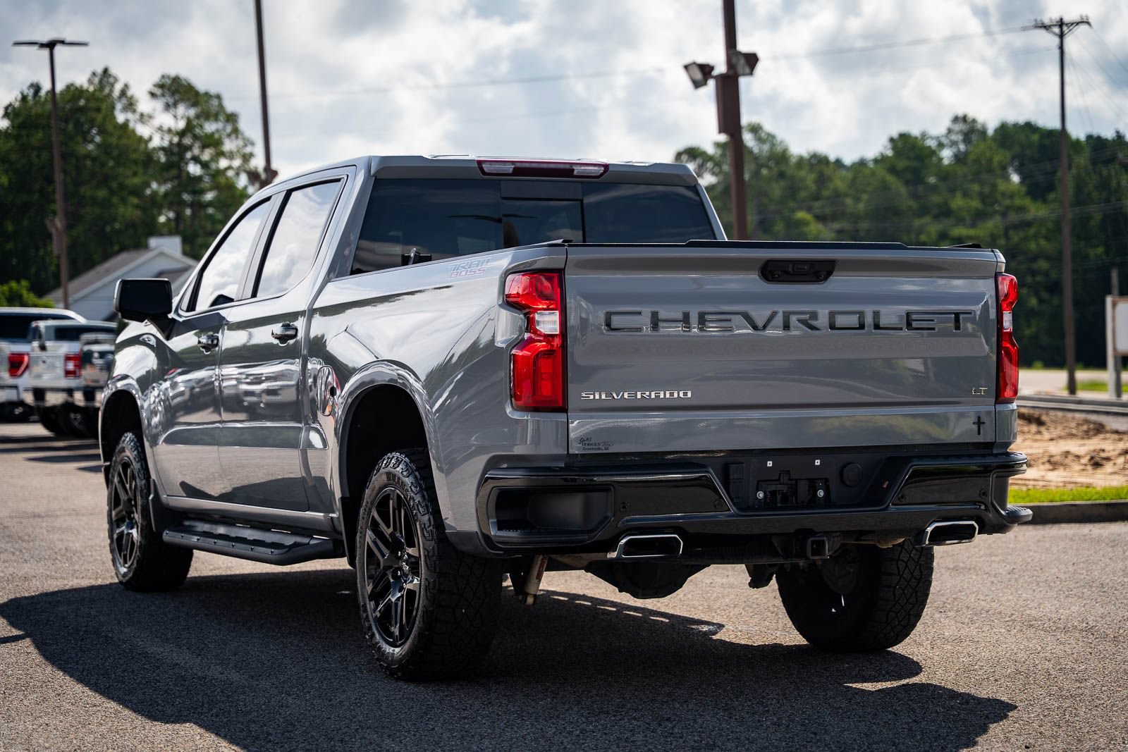 Used 2024 Chevrolet Silverado 1500 LT Trail Boss w/ Convenience Package II AWD/4WD image 5
