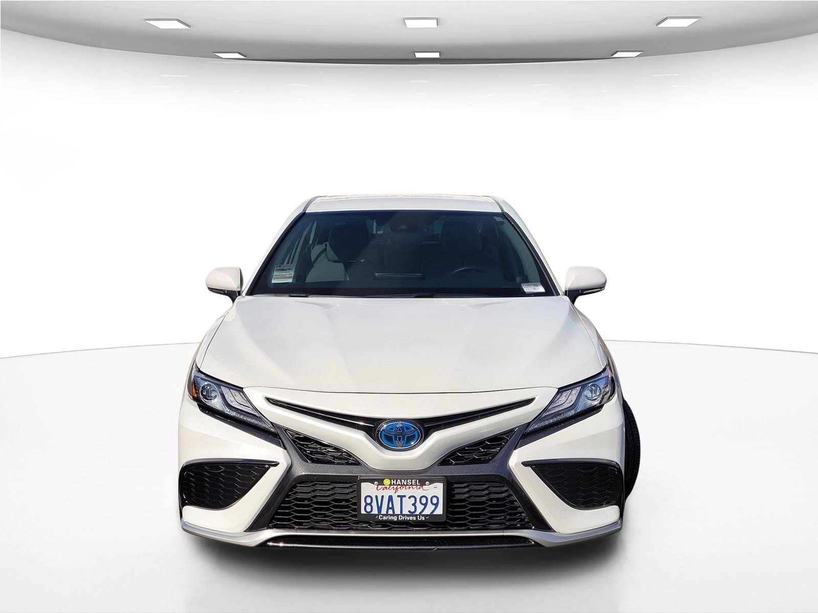 Used 2021 Toyota Camry XSE FWD image 4
