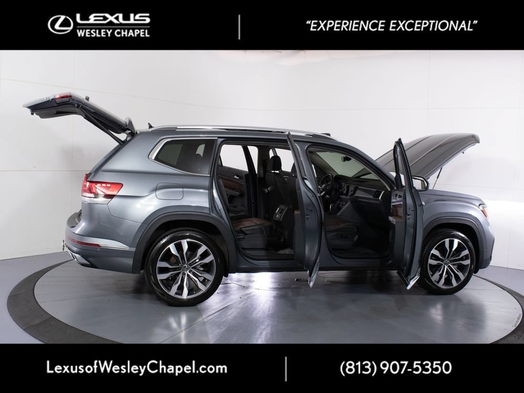 Used 2023 Volkswagen Atlas SEL Premium AWD/4WD image 12