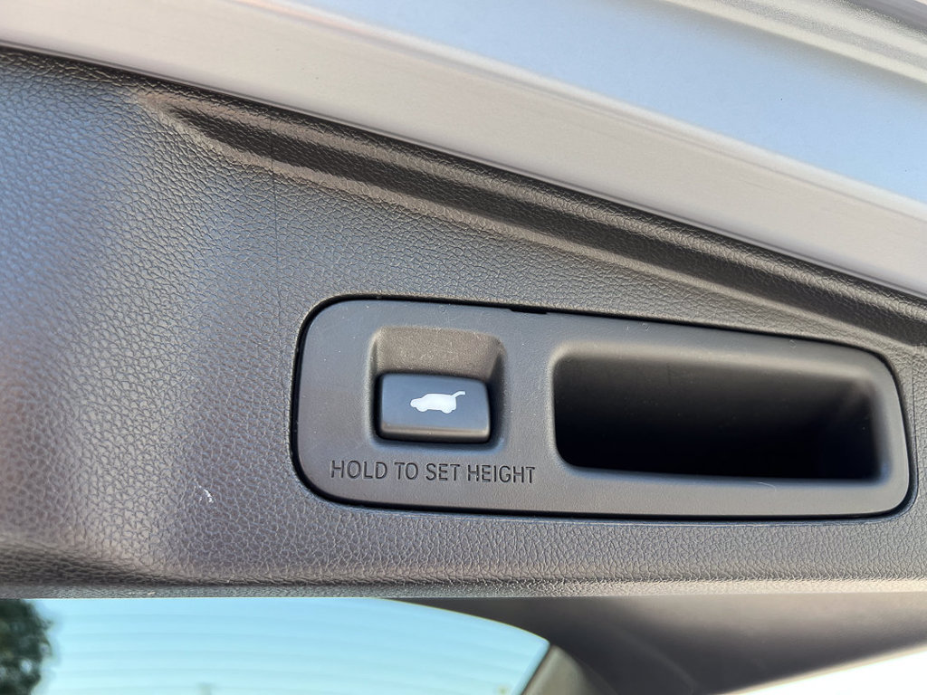 Used 2021 Honda CR-V Touring image 7