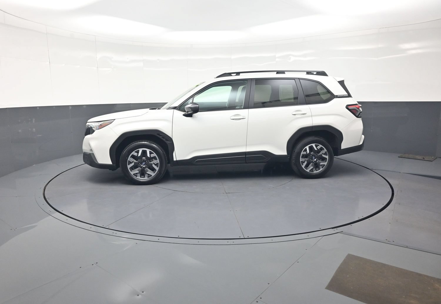 Used 2026 Subaru Forester Premium AWD/4WD image 6
