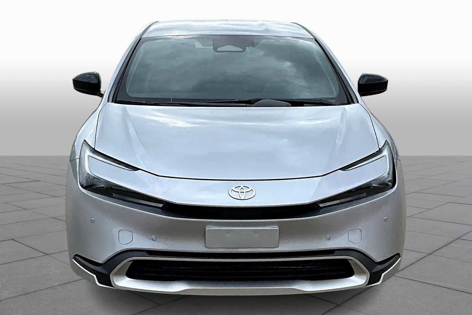 New 2026 Toyota Prius Plug-In Hybrid image 3