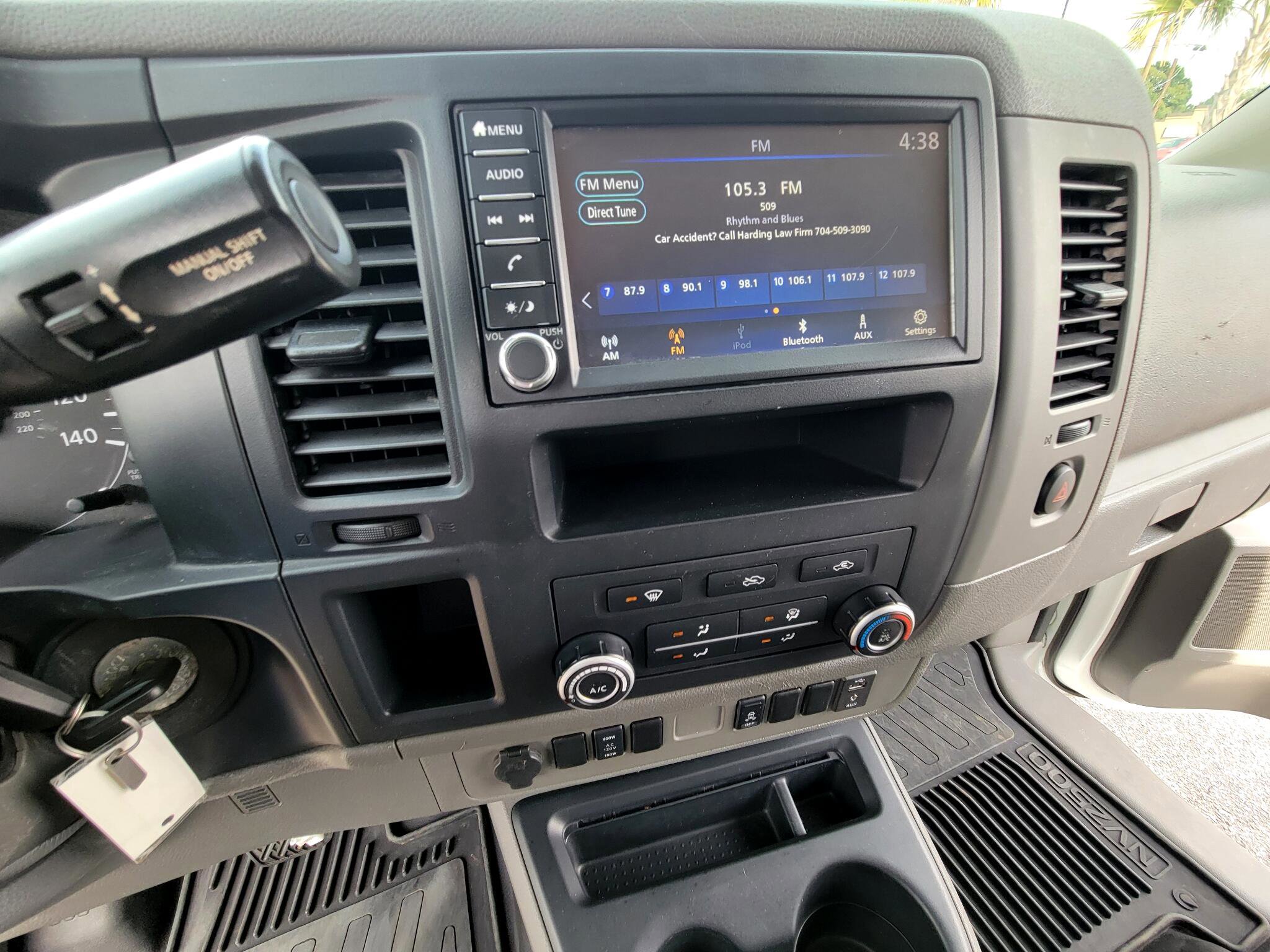 Used 2020 Nissan NV 2500 SV image 24