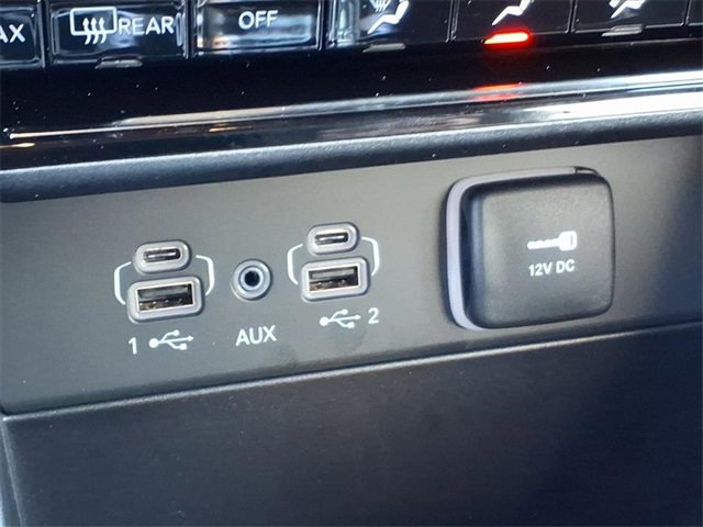 New 2025 Jeep Grand Cherokee Limited image 11