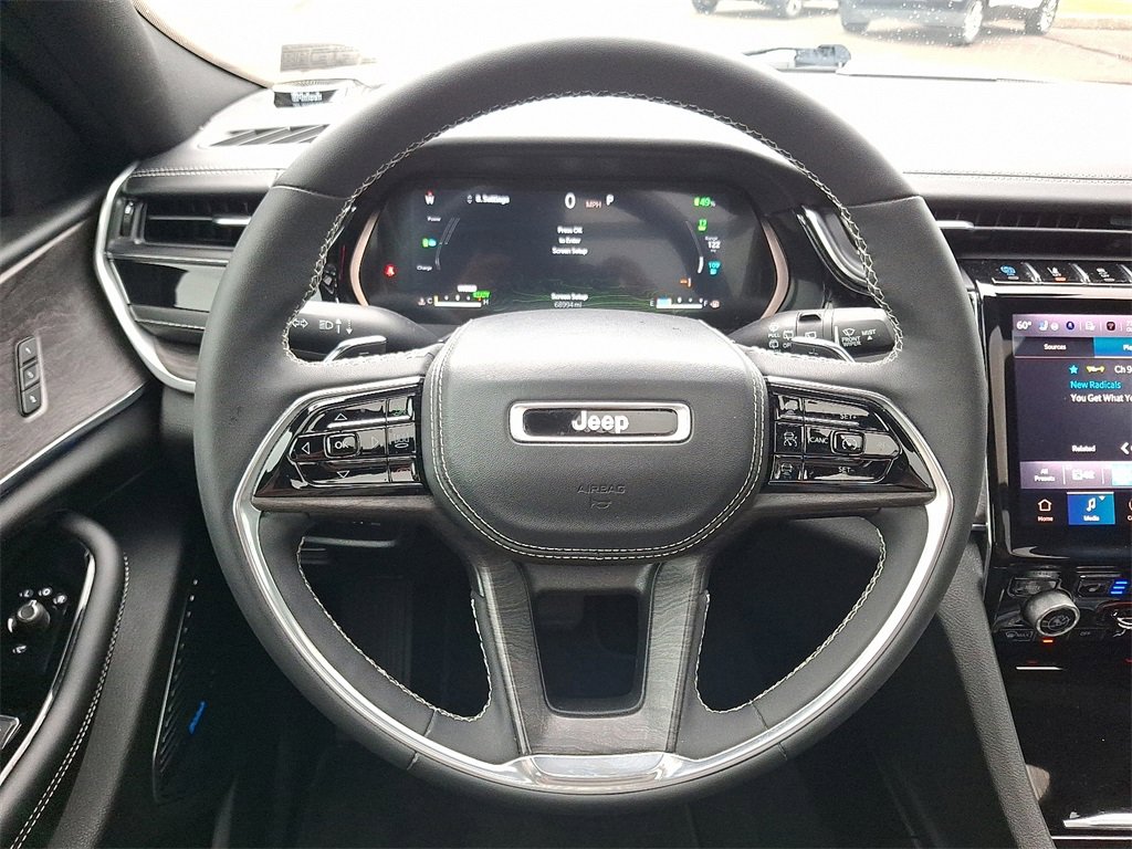 Used 2022 Jeep Grand Cherokee Overland image 20