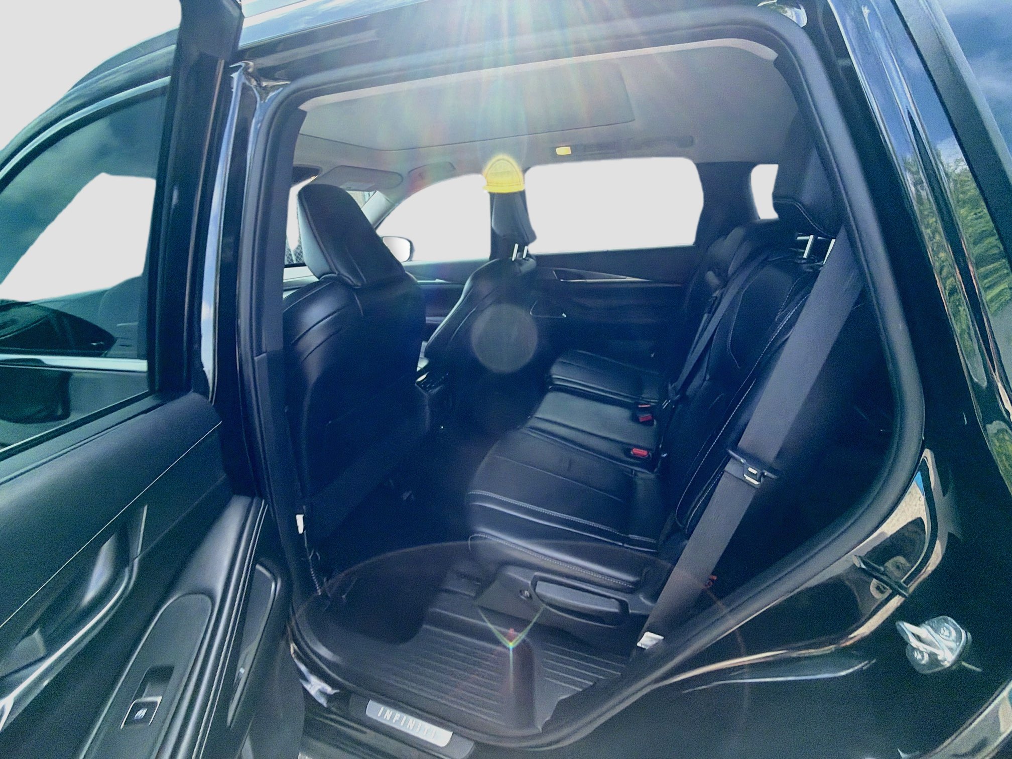Used 2023 INFINITI QX60 Luxe w/ Performance Audio Package FWD image 24